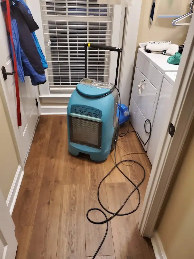 Commercial dehumidifier deployed for Flood Damage Cleanup in Umatilla